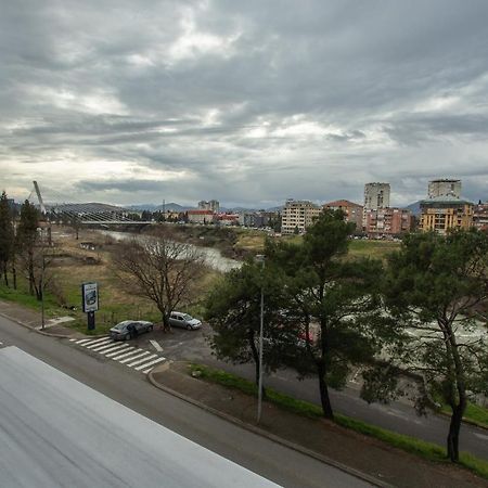 Lina - Pg, Moraca River Apartment Ποντγορίτσα Εξωτερικό φωτογραφία